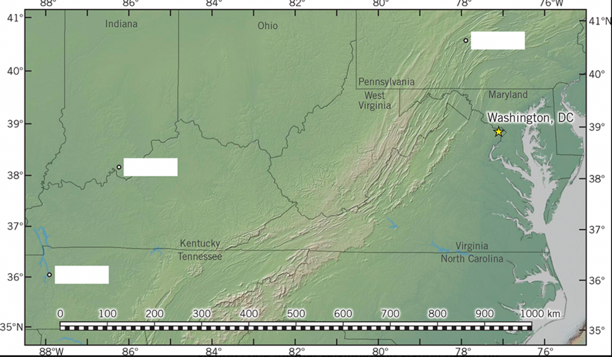 84
୪୦
41°F
88
Indiana
40°H
39°
38°
37°
36°
Kentucky
Tennessee
Ohio
82°
80
76°W
41°N
Pennsylvania
West
Virginia
40°
Maryland
Washington, DC
39°
38°
-37°
Virginia
North Carolina
36°
0
100
200
300
400
500
600
700
800
900
1000 km
35°N
35°
88°W
86°
84°
82°
80°
78°
76°